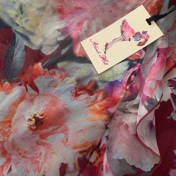 ✨Host Pick✨ Brand new Alannah Hill 100% Silk Floral Skirt Size 6 - Picture 4 of 6